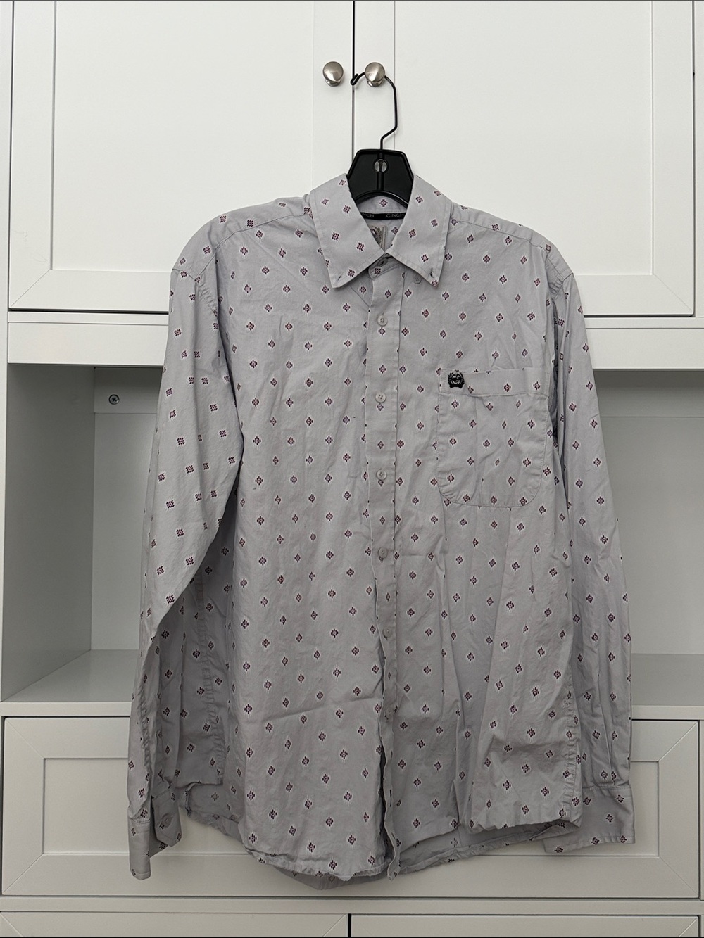 Cinch Light Gray Button-Down Shirt with Maroon Diamond Print